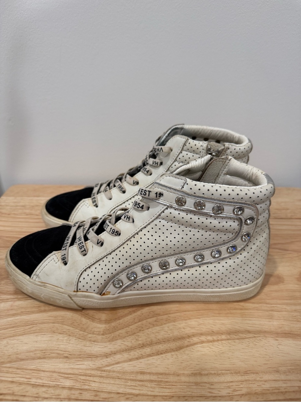 Vintage Havana Excel High Top Studded Perforated Sneakers Size 8.5